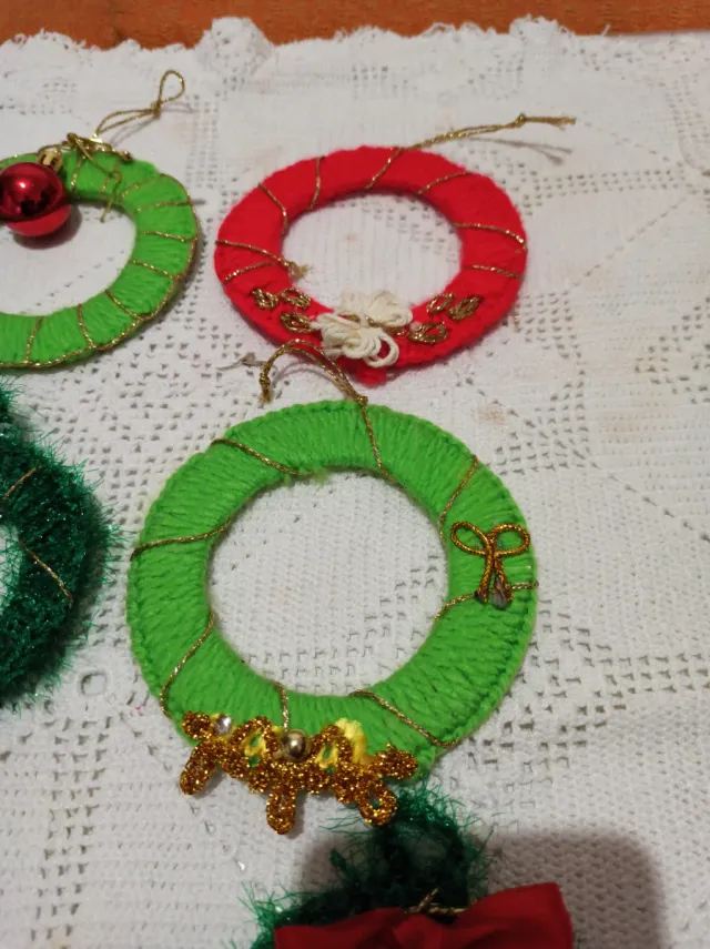 Adornos Navideños Verdes y Rojos