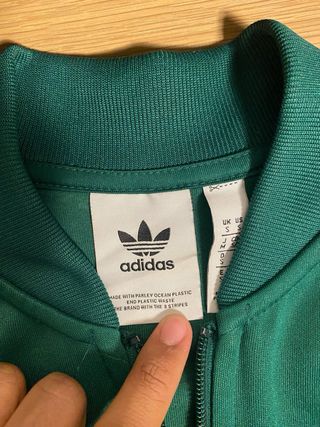 Chaqueta Adidas Verde con Rayas Blancas