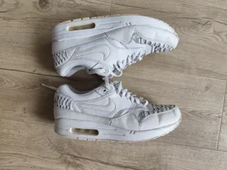 Nike Air Max 1 Custom White - Hand Drawn Art Sneak