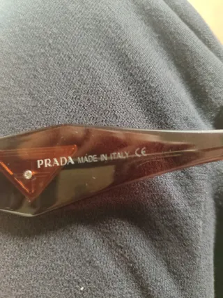 Gafas de sol Prada marrones y moradas