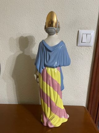 Figura cerámica Fallera Valenciana