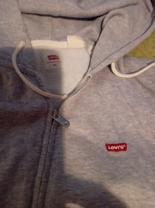 Sudadera Levi's gris chico