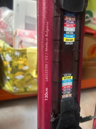 Esquís Junior SALOMÓN QST Talla 130 con fijaciones