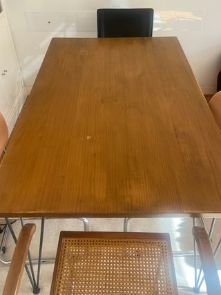 Tavolo in legno massello per 6 persone