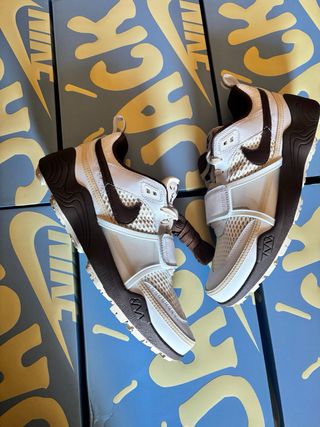 Nike Zoom Field Jaxx Travis Scott Light Chocolate
