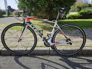 Bicicleta carretera  cuadro carbono Cube Talla53