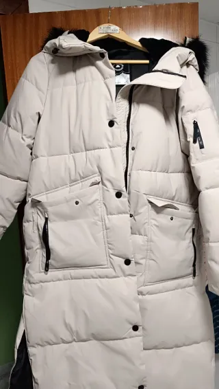 Plumas mujer largo beige