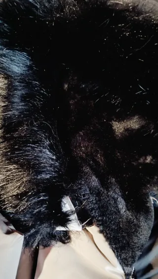 Plumas mujer largo beige