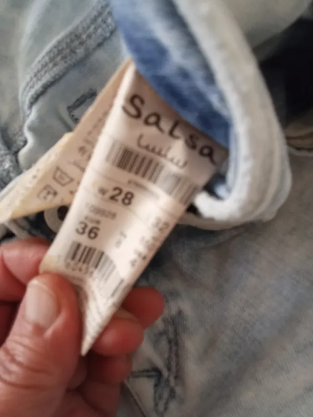 Pantalón vaquero mujer desgastado