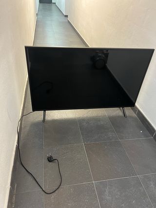 Televisor Negro Samsung 43" pulgadas Smart TV