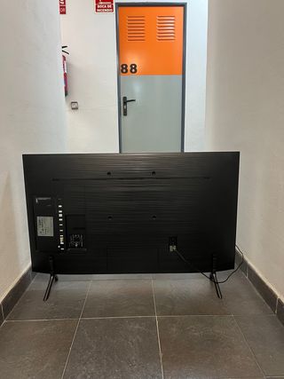 Televisor Negro Samsung 43" pulgadas Smart TV