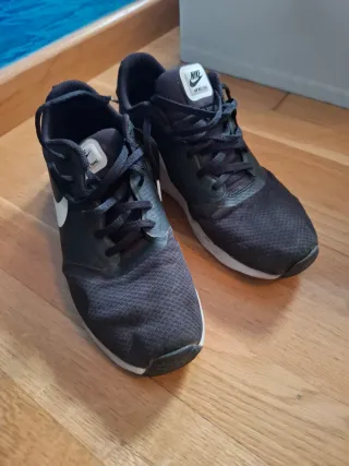 Deportivas Nike Air Max Negras y Blancas