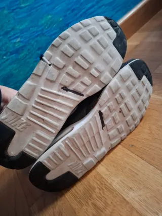 Deportivas Nike Air Max Negras y Blancas