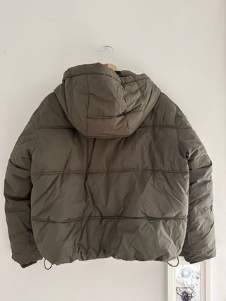 Cazadora Zara acolchada con capucha