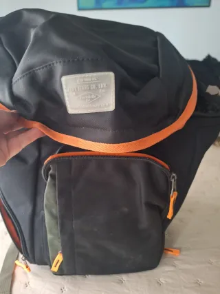 Mochila Pepe Jeans Negra y Naranja