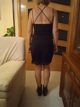 Vestido negro tirantes cruzados