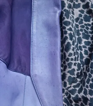 Chaquetón de cuero vintage morado