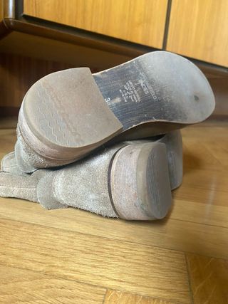 Botines piel serraje hebillas