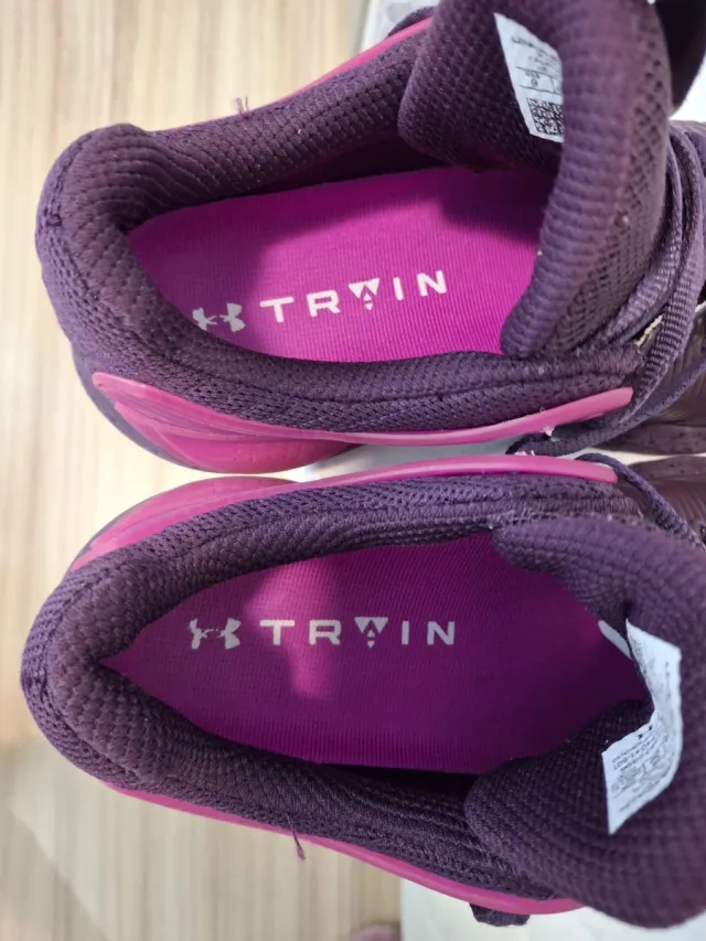 Zapatillas Under Armour HOVR Apex 2 Morado