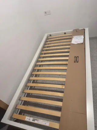 Cama Ikea 90x200 con cajones