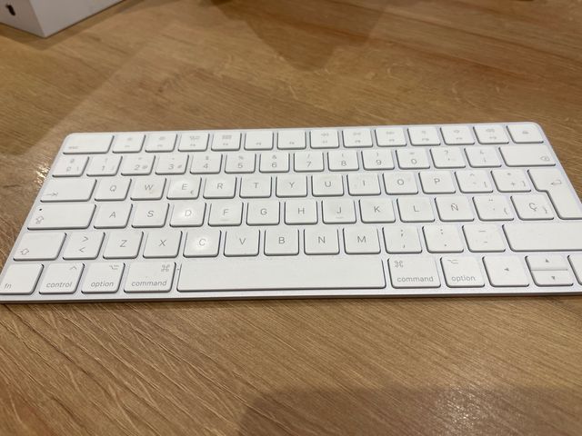 Teclado Apple Magic Keyboard A1644