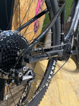 Bicicleta eléctrica Giant Talon