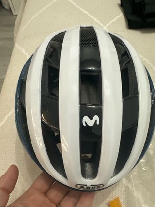 Casco Abus Airbreaker Movistar Team