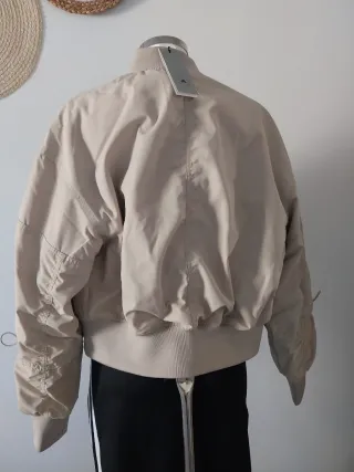 Chaqueta cortavientos Adidas by Stella McCartney