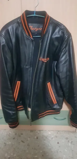 Chaqueta Cuero Chevignon Negra Naranja