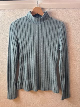 Jersey suave cuello alto verde azulado