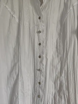 Camisa blanca CANDAS lentejuelas y bordado