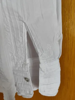 Camisa blanca CANDAS lentejuelas y bordado