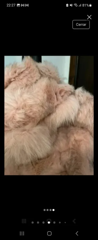 Chaleco de pelo zorro rosa con capucha