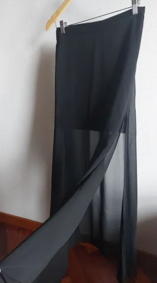 Falda larga H&M negra