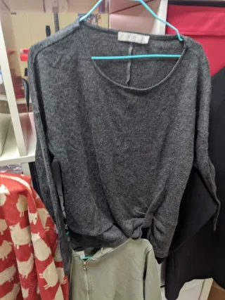 Lote 6 jerseys y sudaderas H&M, Lefties, Quechua