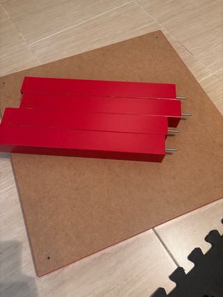 Tavolino rosso Ikea