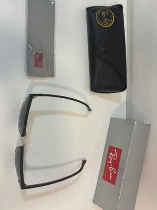 Occhiali da sole Ray-Ban Clubmaster neri/oro