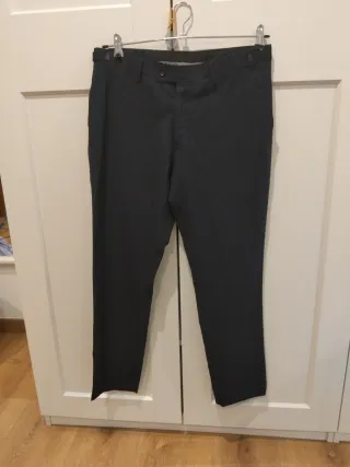 Traje MACSON azul elegante.