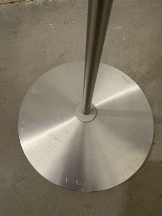 Lámpara de pie Ikea plateada