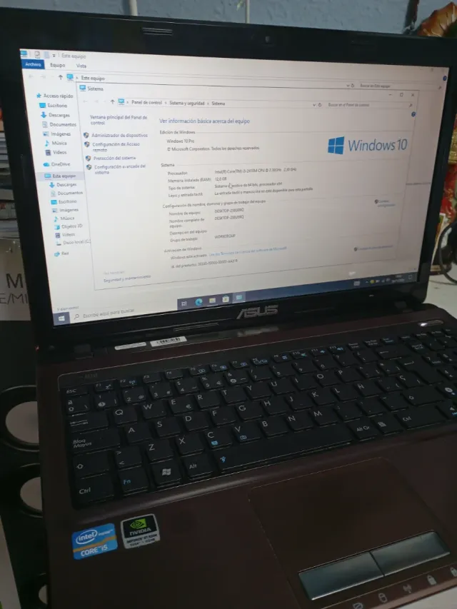 Portátil Asus Negra/Marrón tiene un disco duro SD