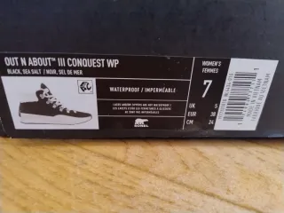 Botas Sorel Talla 37 Negras y Blancas