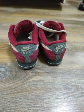 Zapatillas Nike Air Force 1 Negras y Rojas