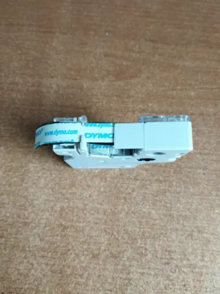 Cinta Dymo 40913 Negra/Blanca 9mm