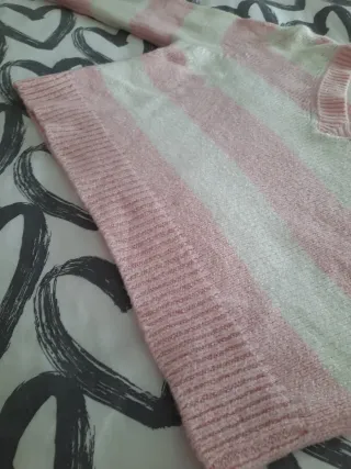 Jersey cortito de rayas rosa y blanco