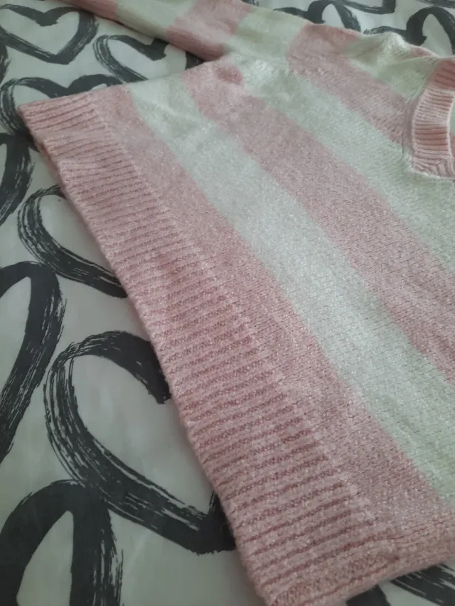 Jersey cortito de rayas rosa y blanco