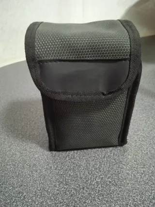 Funda portaobjetos negra con mosquetón