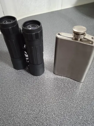 Funda portaobjetos negra con mosquetón