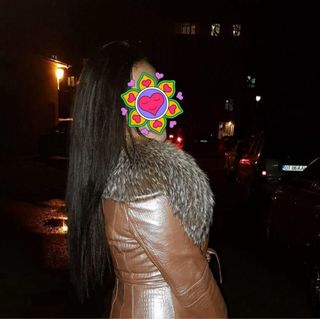 Abrigo de piel IVONNE rosa con cuello de pelo