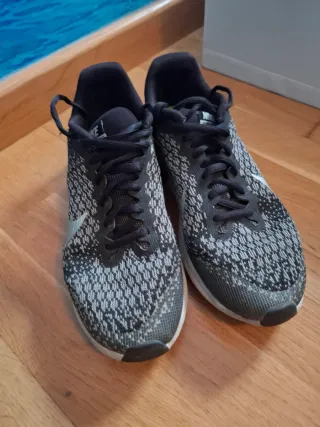 Deportivas Nike Air Max Negras y Grises