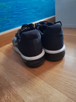 Deportivas Nike Air Max Negras y Grises